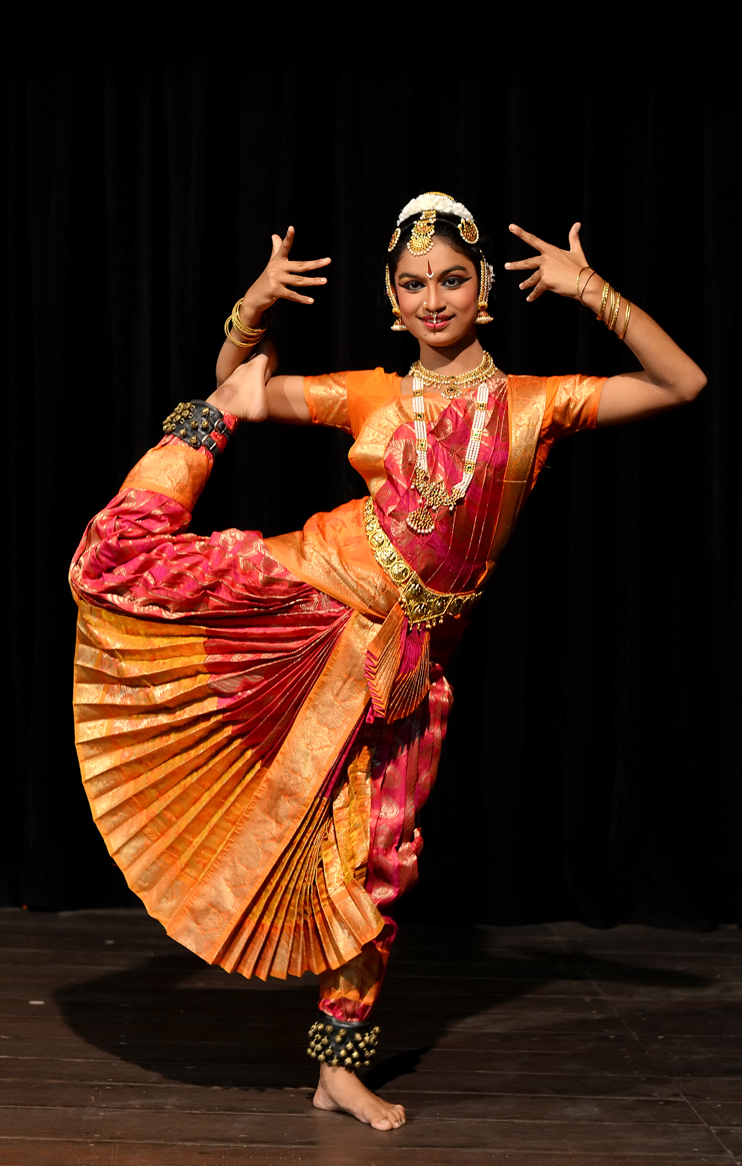 Le Bharata Natyam Une Danse Indienne Traditionnelle le-bharata-natyam-une-danse-indienne-traditionnelle
